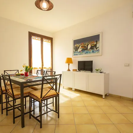 Casa Sandra 아파트